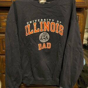 U of I sweatshirt and t-shirt Dad